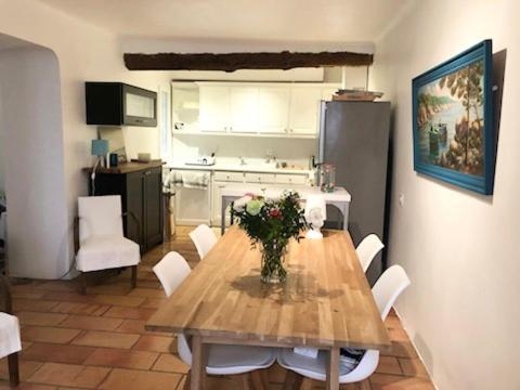 Maison De Village Avec Vue Éguilles Extérieur photo